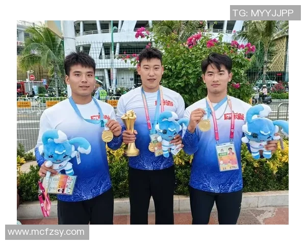 重庆攀岩队与深圳攀岩队赛后复盘力量对比分析与战术探讨